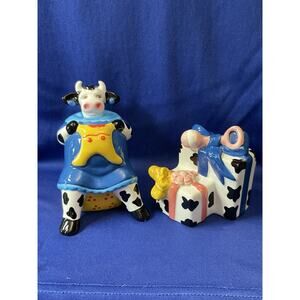 Porcelain Expecting Momma Cow and Gifts Salt and Pepper